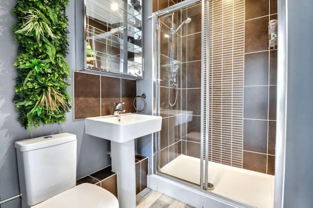 Ensuite