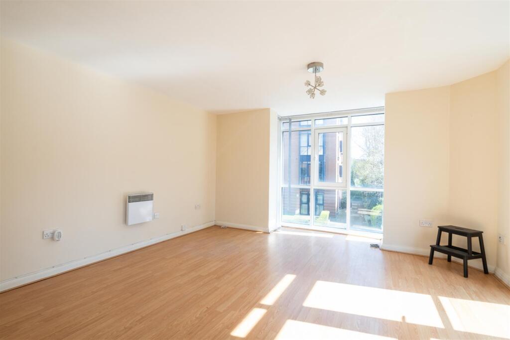 Apartment 6_9.jpg