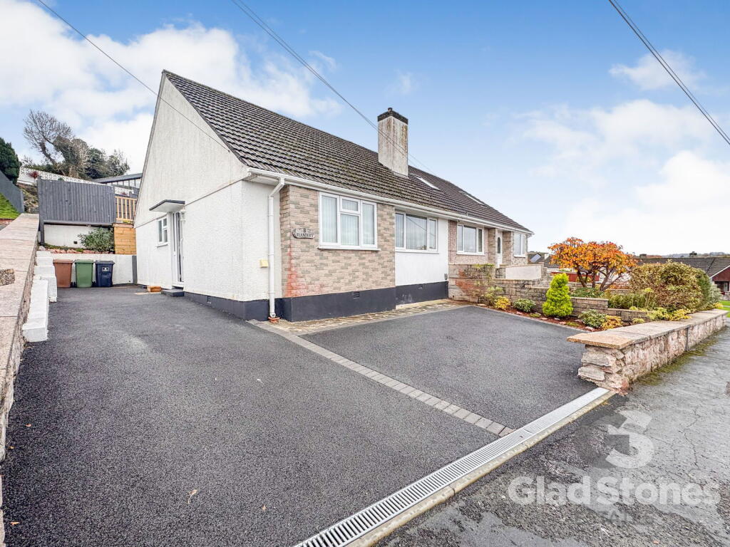 Princess Avenue, Plymstock, Plymouth, Devon, PL9 Spacious Modern Bungalow in Desirable Location