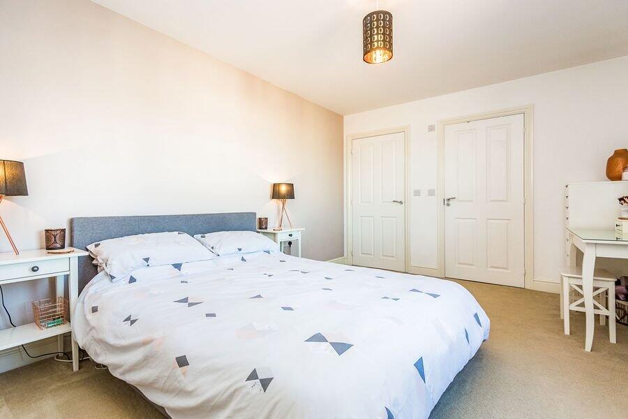 64f79cda-b4aa-4ac8-9