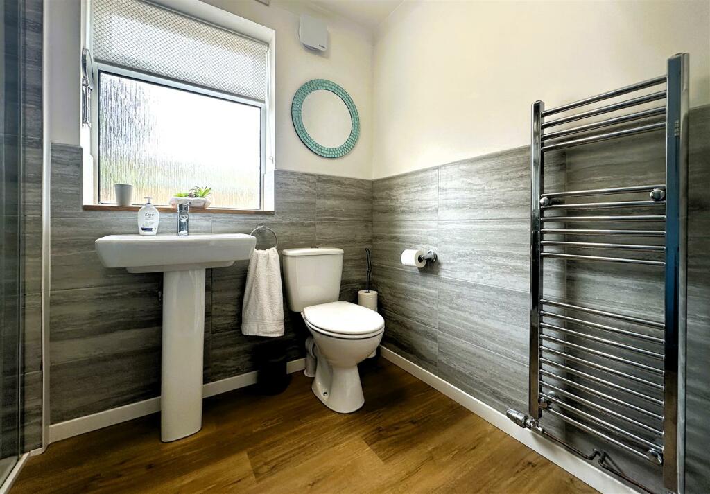 Shower Room II.jpg