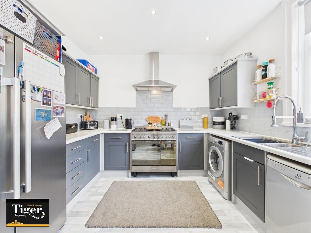 CAM03440G0-PR0359...