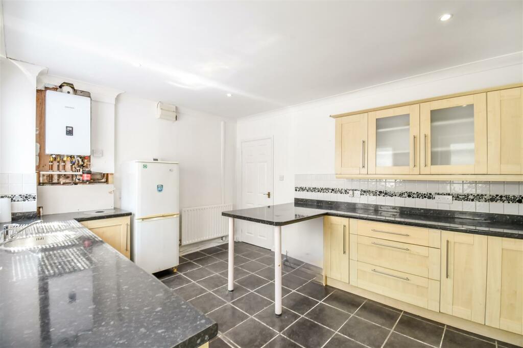 Kitchen / Breakfast