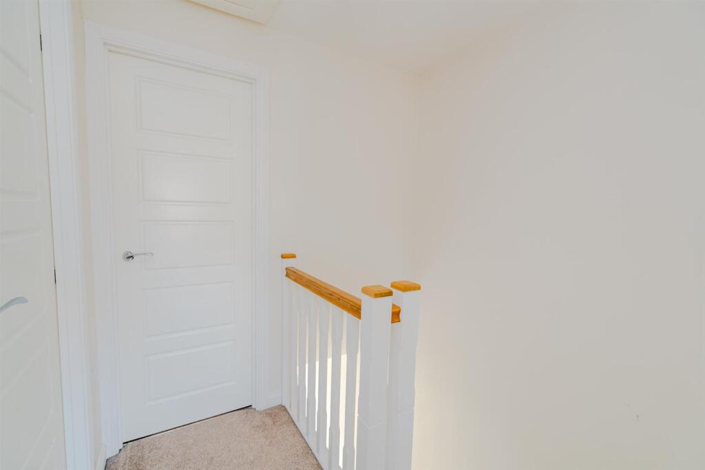 23, Hallum Way, Hednesford, Cannock, WS12 4TX (13 