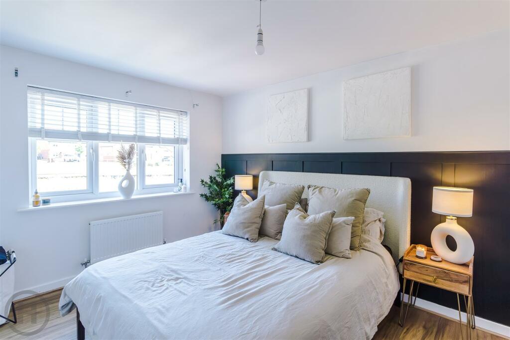 Bedroom One (4).jpg