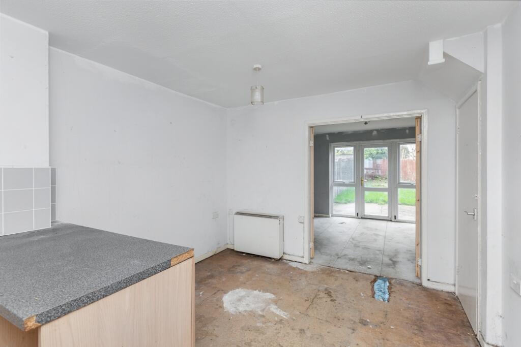 8 Haddington Way, Aylesbury, Buckinghamshire, HP20 1HH
