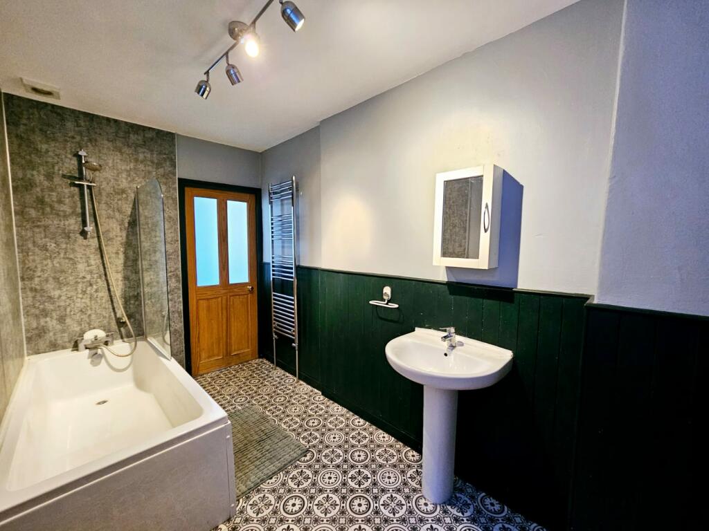 83c5e02c-55b9-4436-8847-c1a798179e88