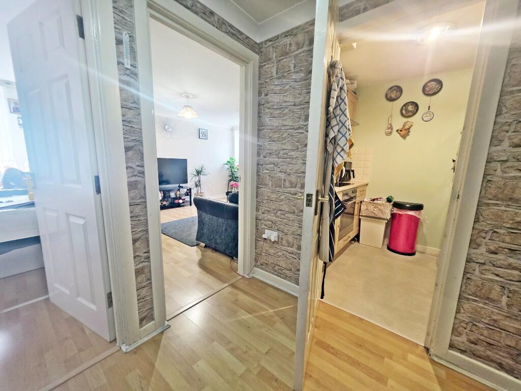 Access to Lounge