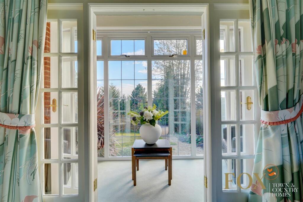 2 St Catherins Hill (13).jpg