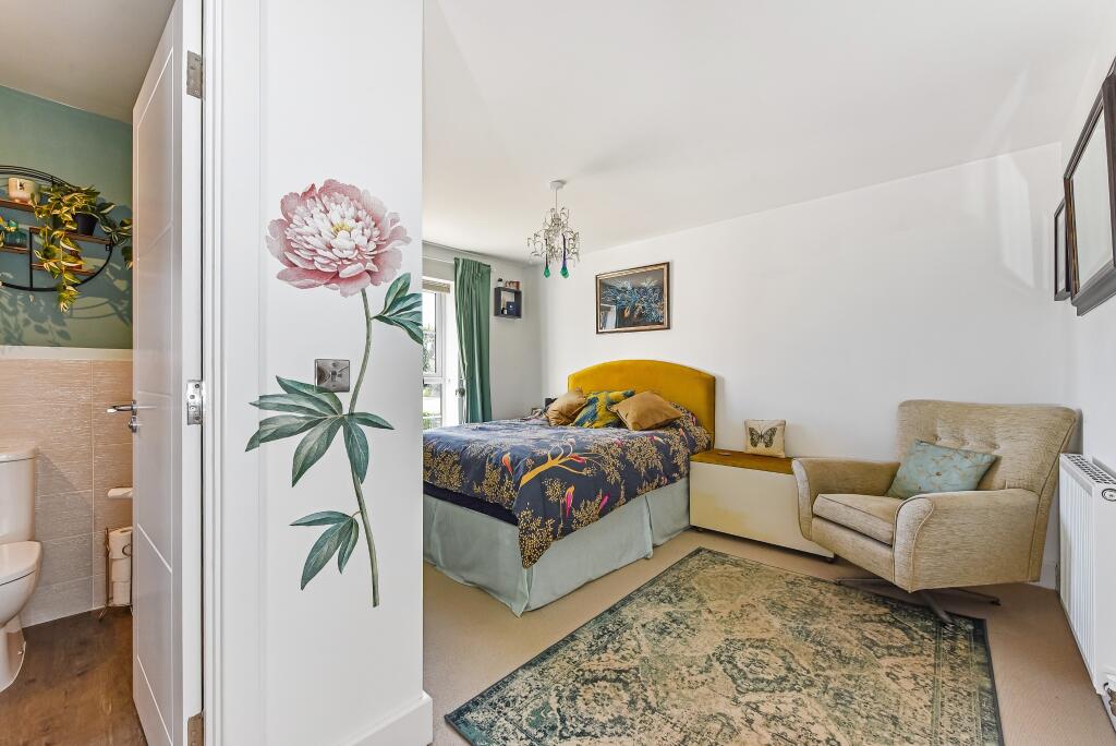 Bedroom &amp; En Suite