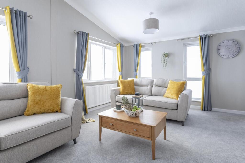 Omar-Newmarket-Lounge-scaled.jpg
