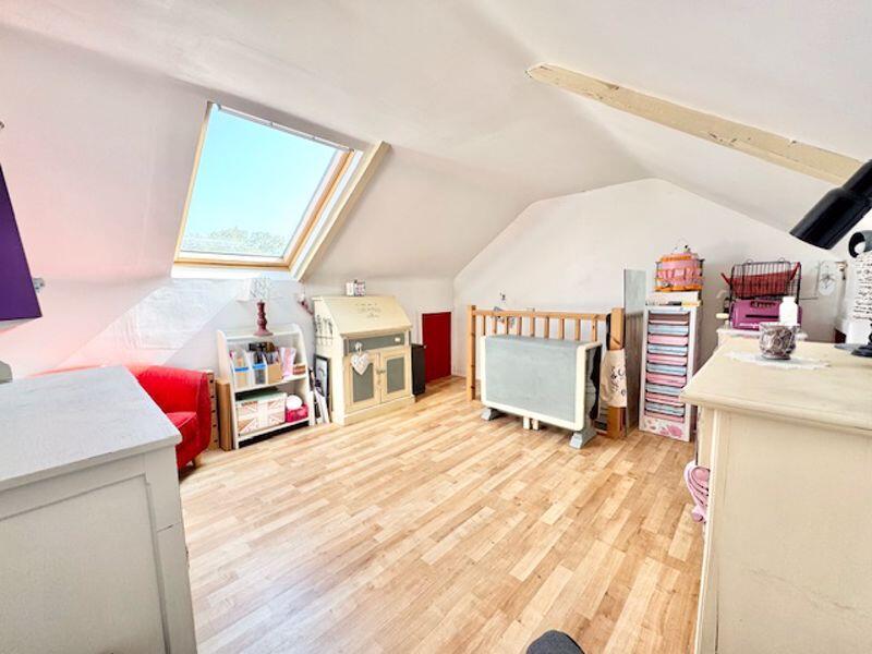 Loft room /.Bedroom 4 view 2