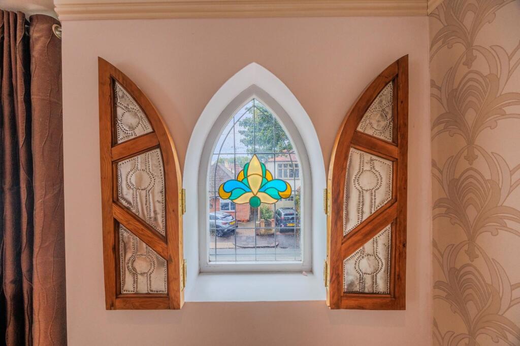Feature Window
