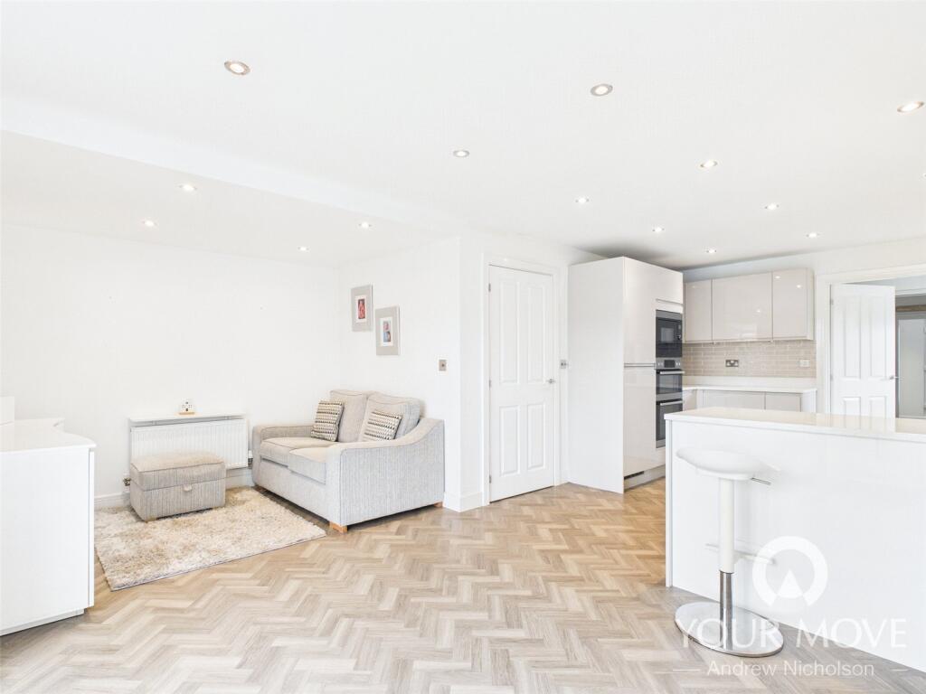 Kitchen/Diner/Family