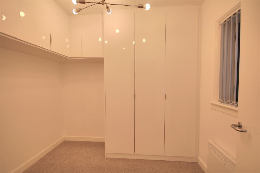 Bedroom 2/Office