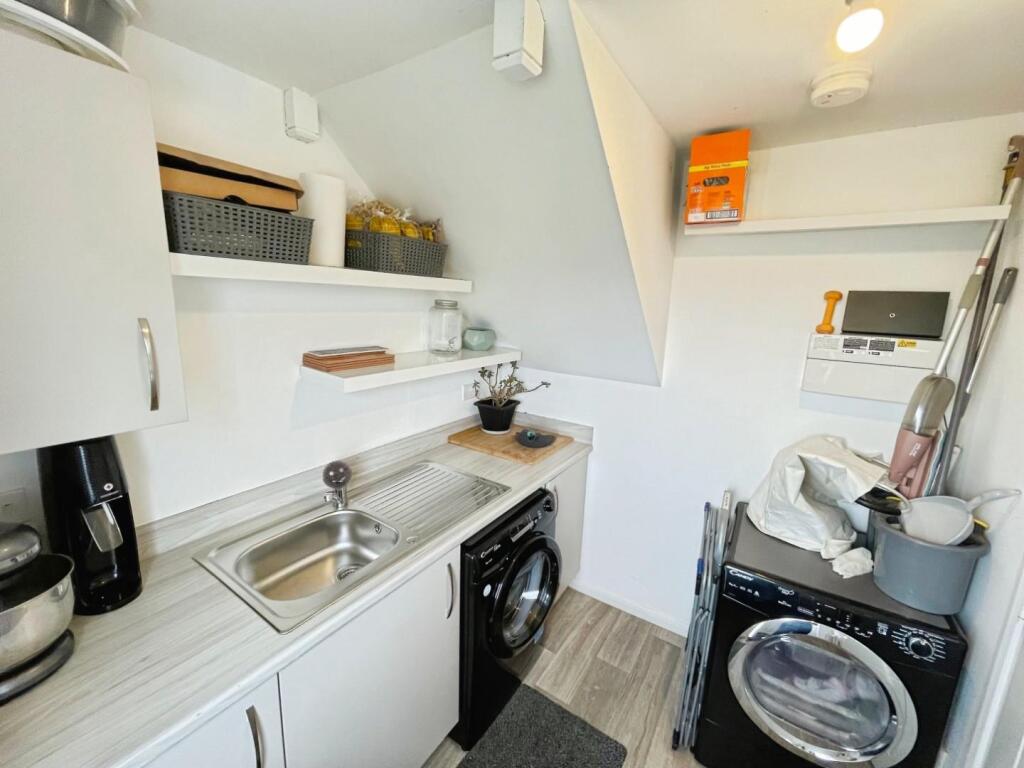 6d9ee5cb-3-4D76-A557-101BF3A333A7-1846-00000E72F8E