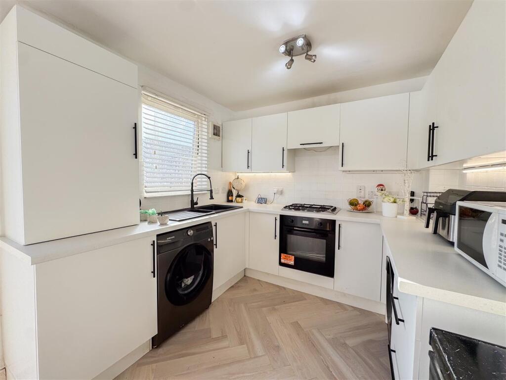 Kitchen/Dine