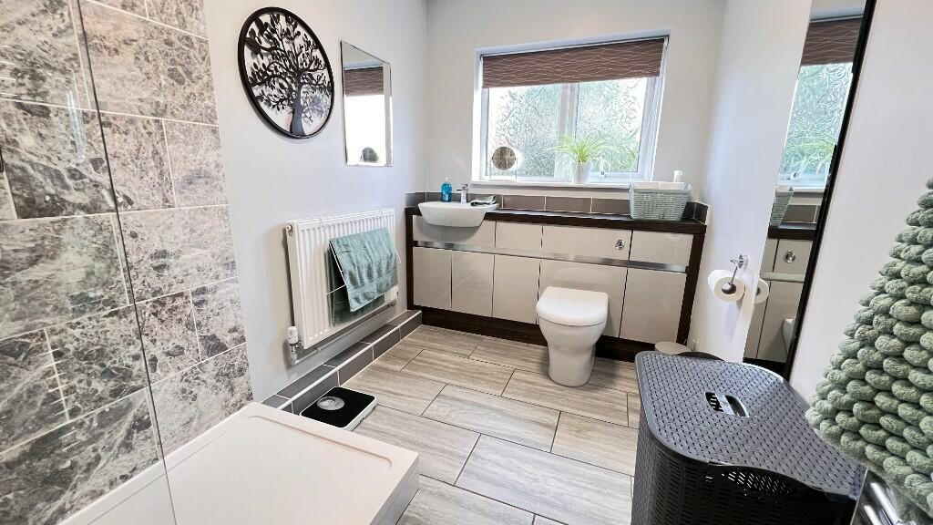 Shower Room/w.c.