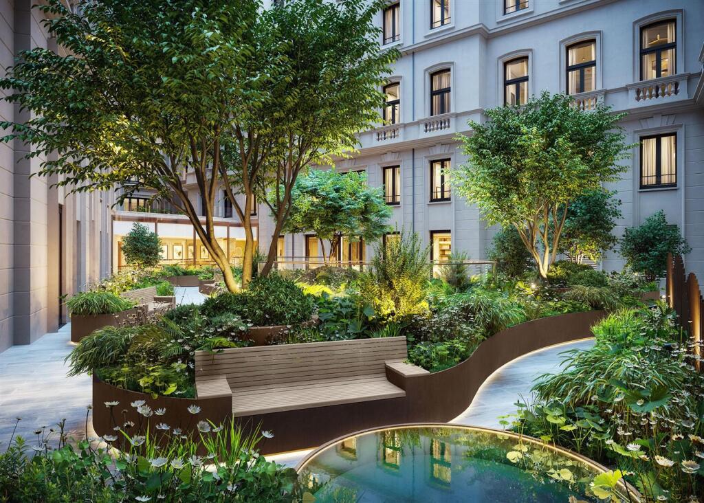 812_Triangular_Courtyard small.jpg