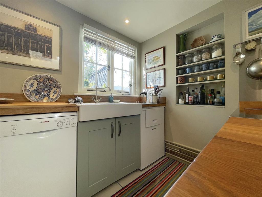 Kitchen (5).jpeg