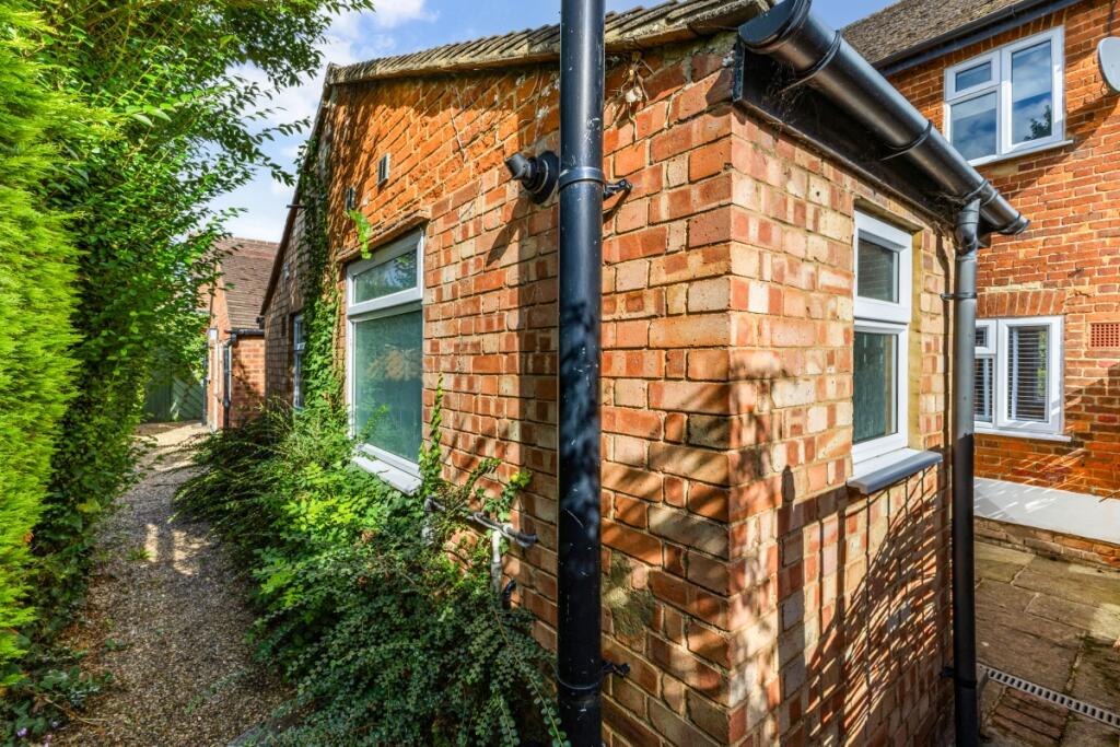 97851_2-Woodbine-...