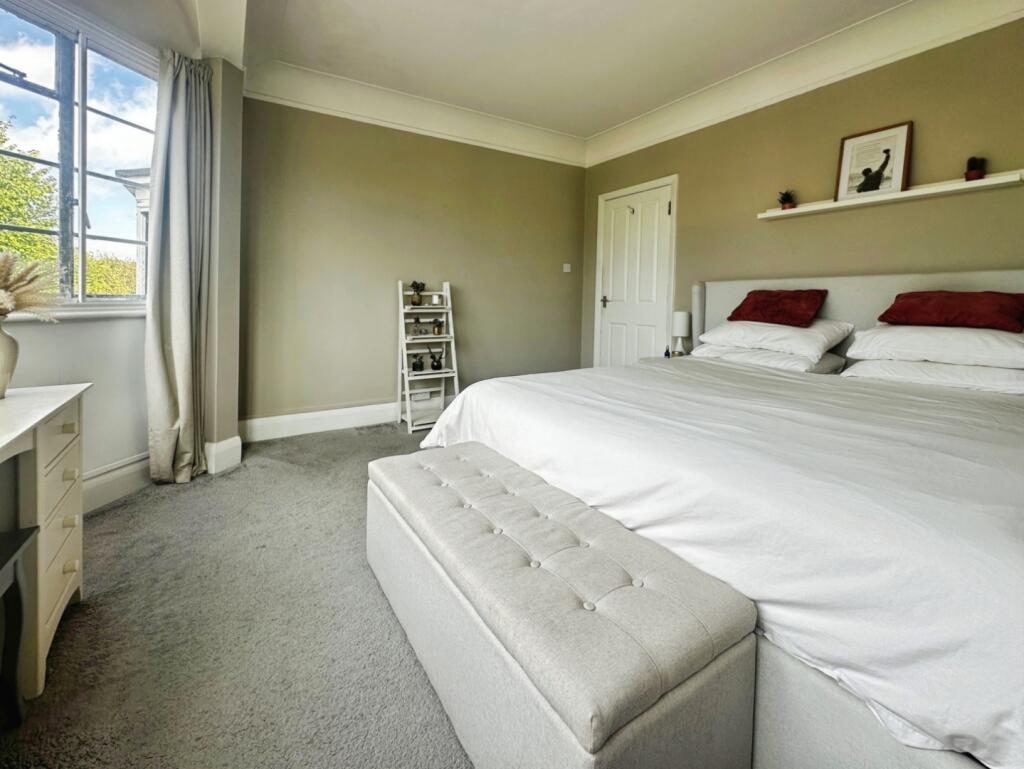 pbox-bedroom-330283.jpg