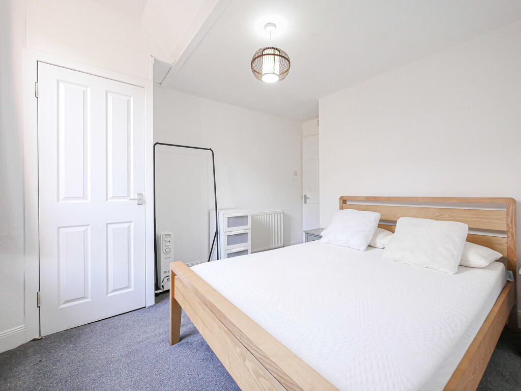 Bedroom 1-2