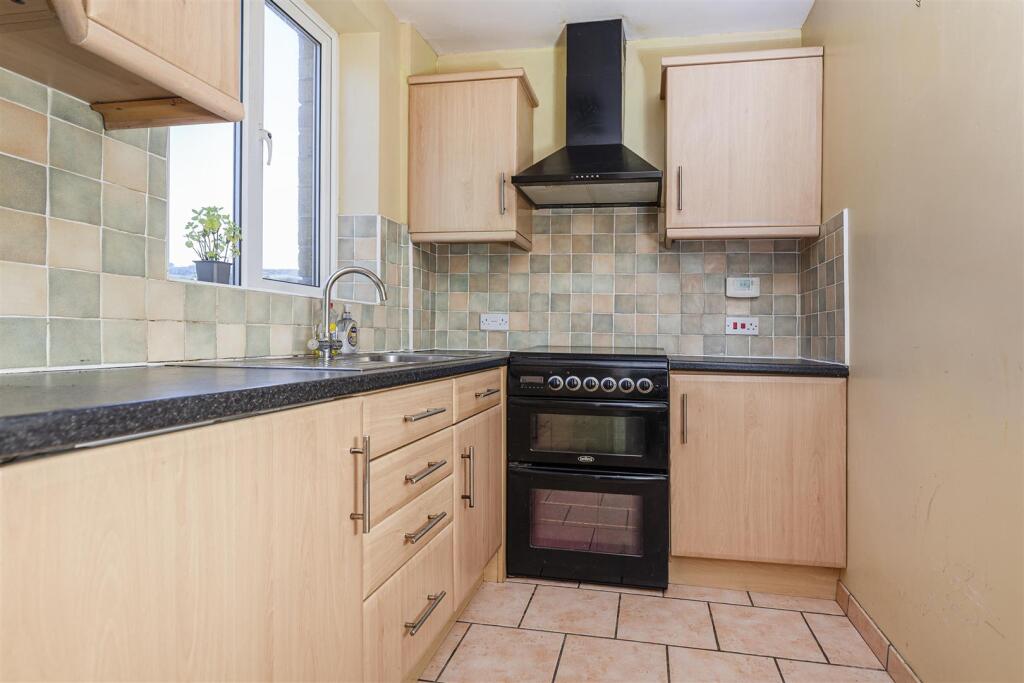 Bramleys Estate Agents - The Crescent - New Mill (