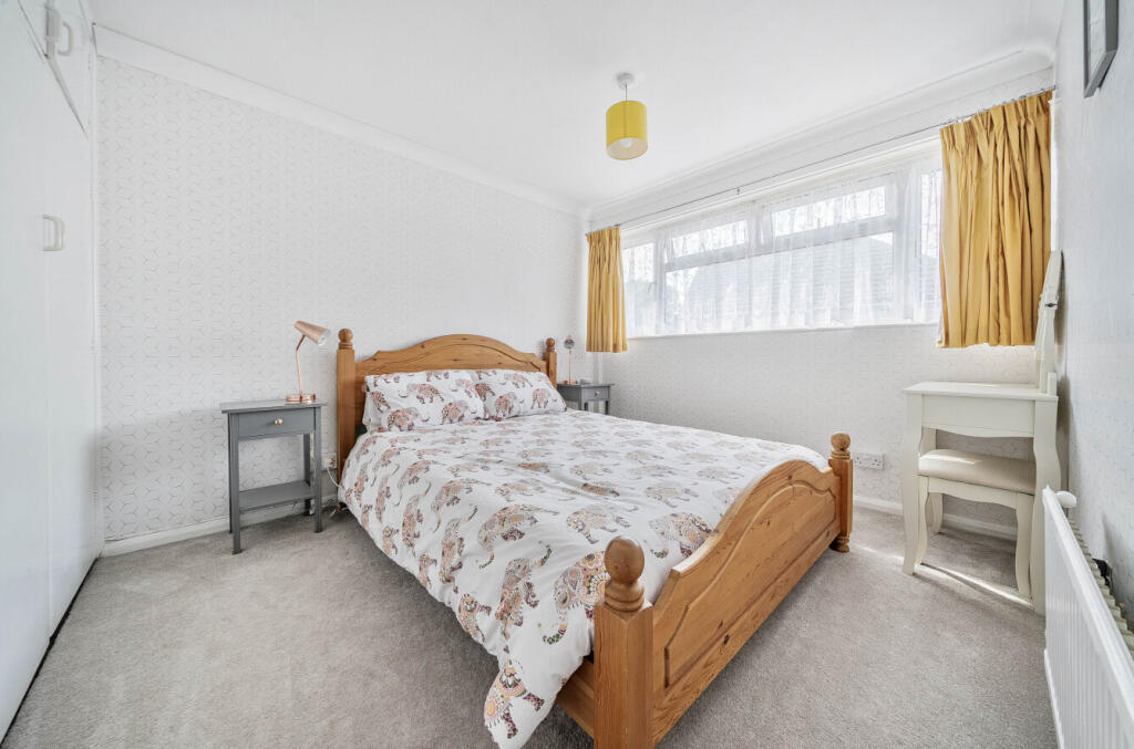 1300175-1-6839eba...