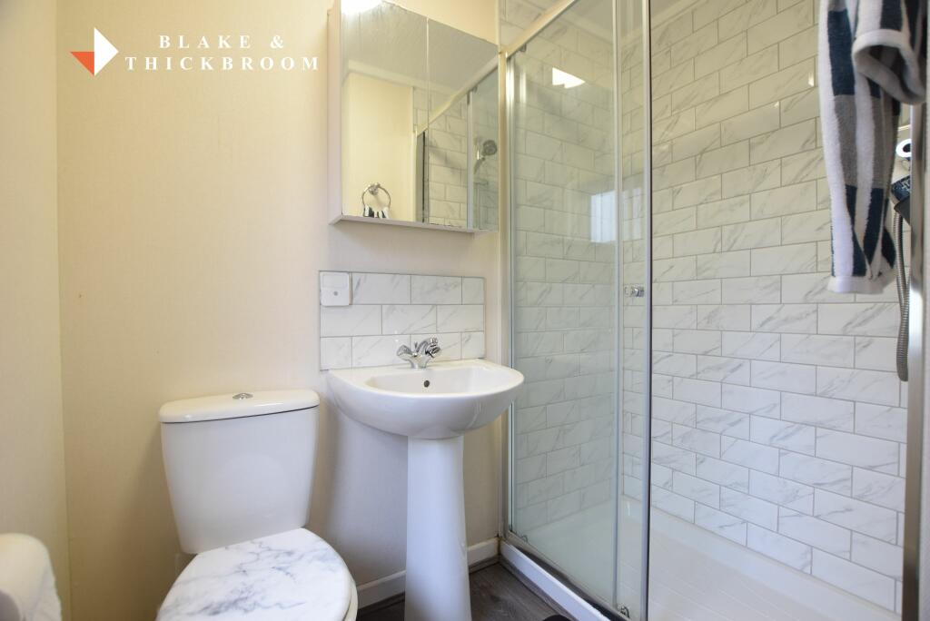 ENSUITE SHOWER ROOM