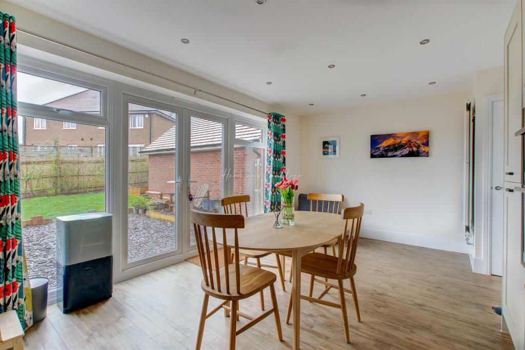 Heol Nant Glandulas, Lisvane, HernCrabtree (2).jpg