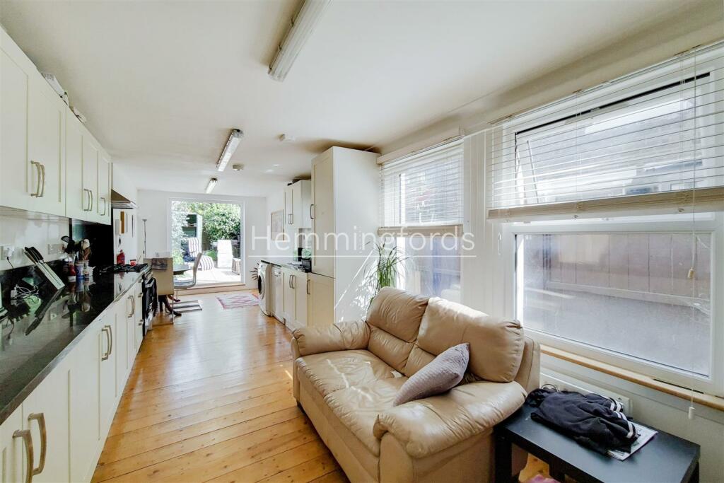 8_Kitchen-Dining Room-0.jpg