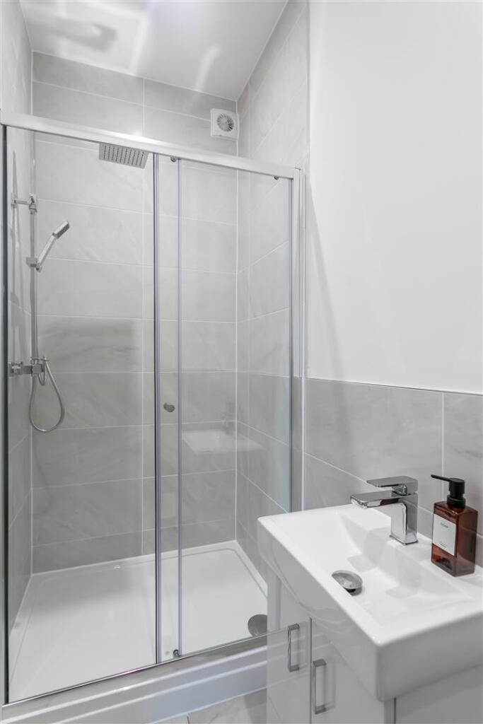 Sample shower room