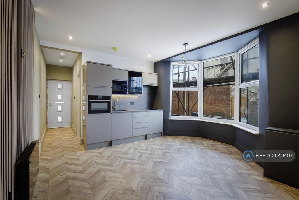 Kitchen/Living Room
