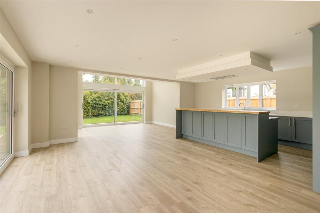 Kitchen/Dining