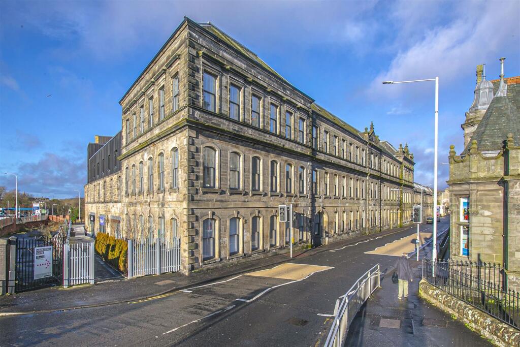 REiPo4Md7kygKNHRNjLj_Q (1).jpg