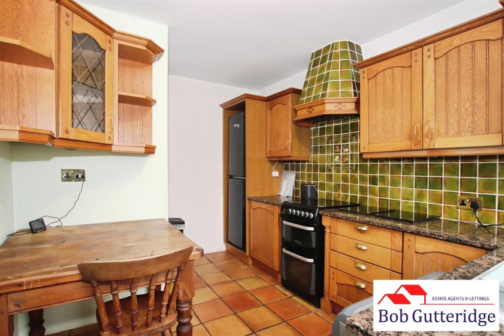 FITTED KITCHEN / BREAKFAST ROOM