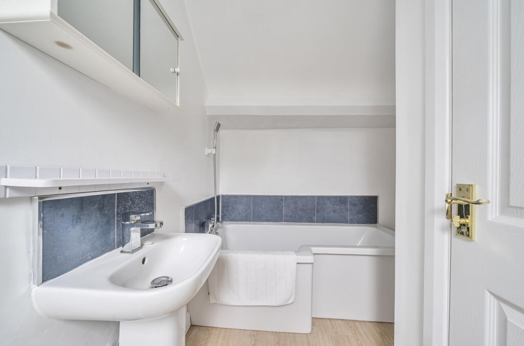 1347052-17-68b846...