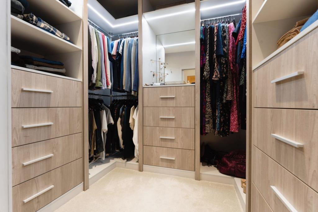 Walk-in Wardrobe