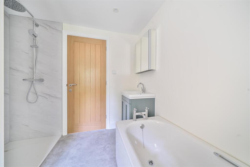 Bathrooom