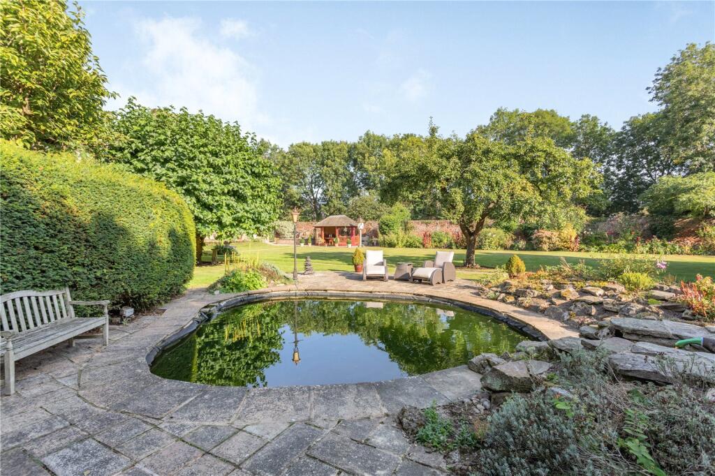 Extensive Gardens