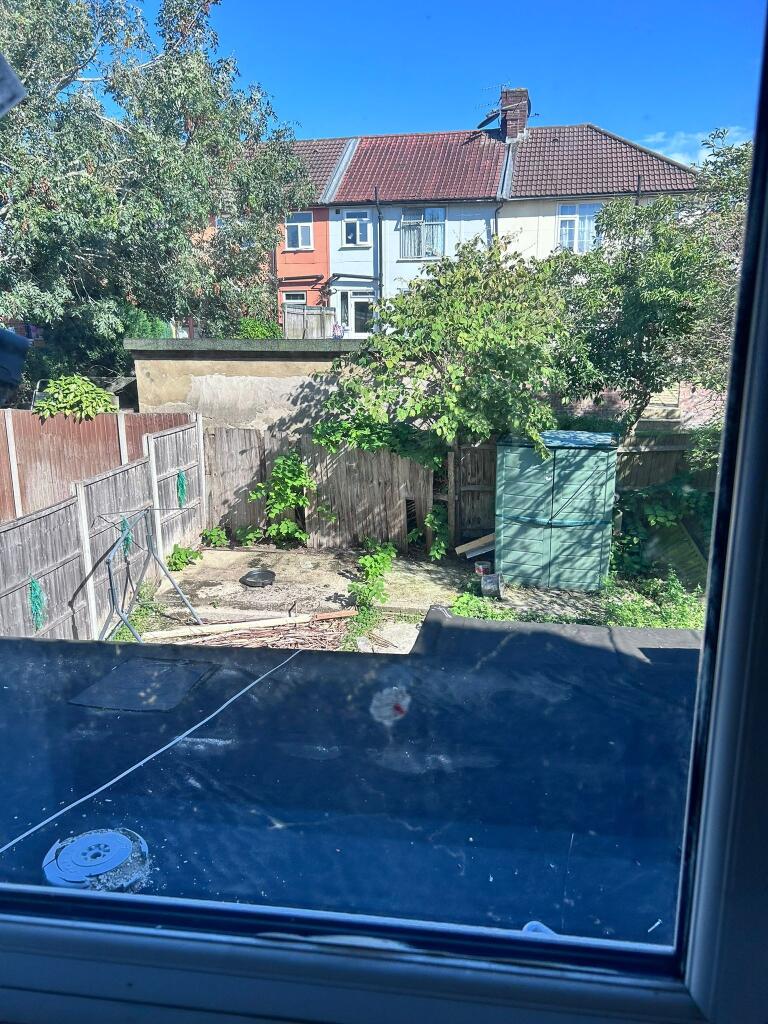 54 Wenlock Road, Edgware, HA8 9JF