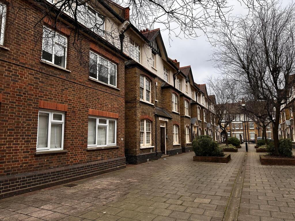 Saltwood Grove, London