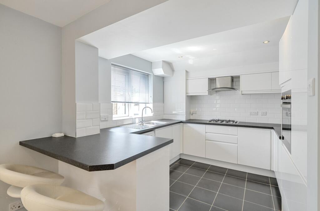EweMove Harrogate Kitchen1