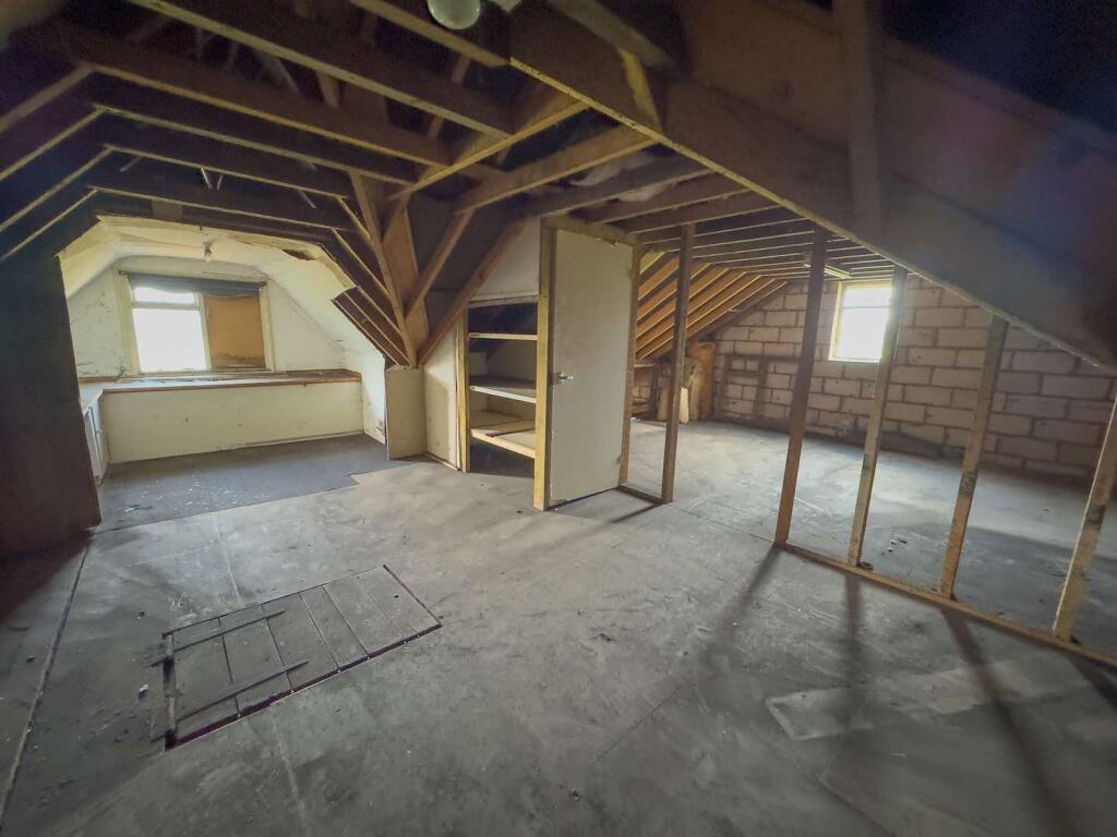 27 T202508051303.jpg