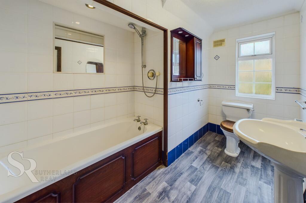 Main Bathroom