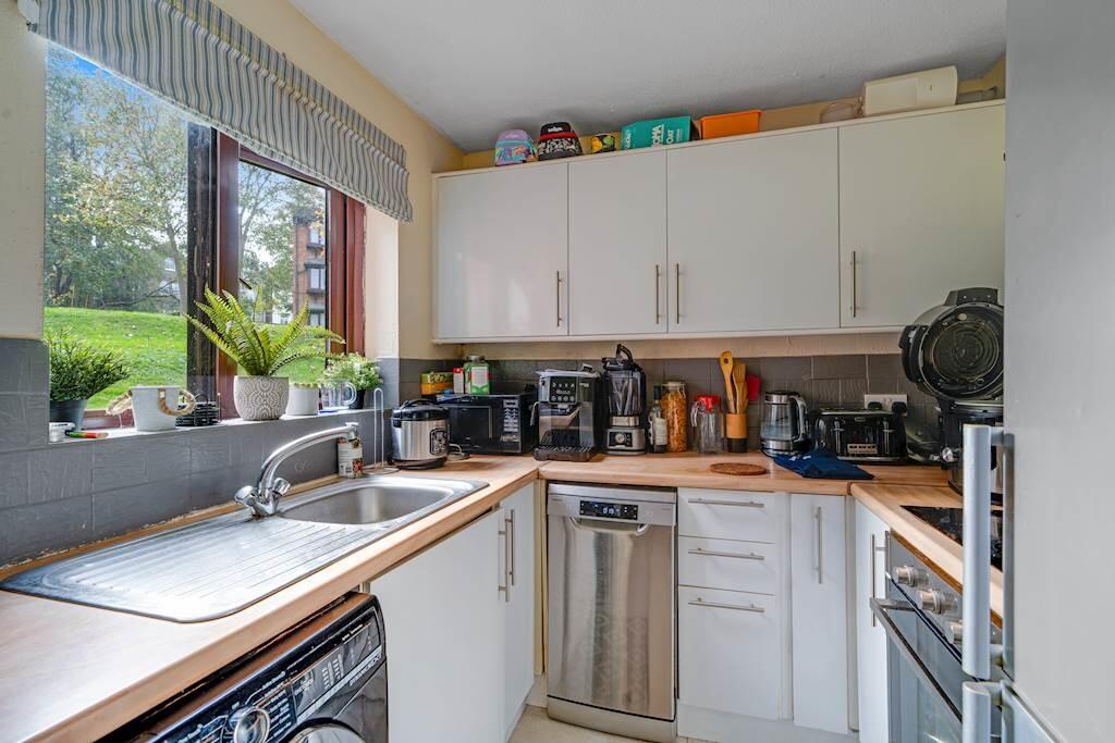 04-1edf81425 - HG...