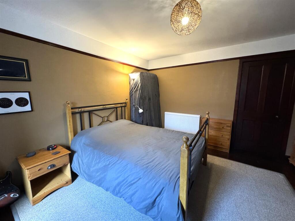 BEDROOM 11.JPG