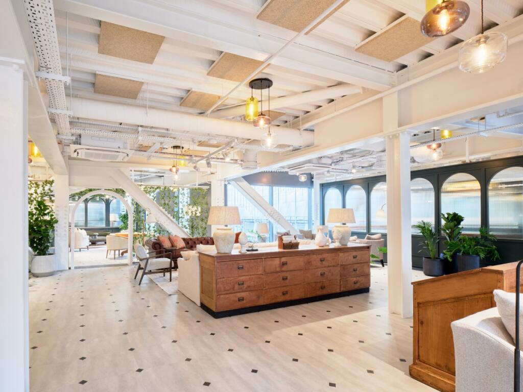 NewVictoria202309...