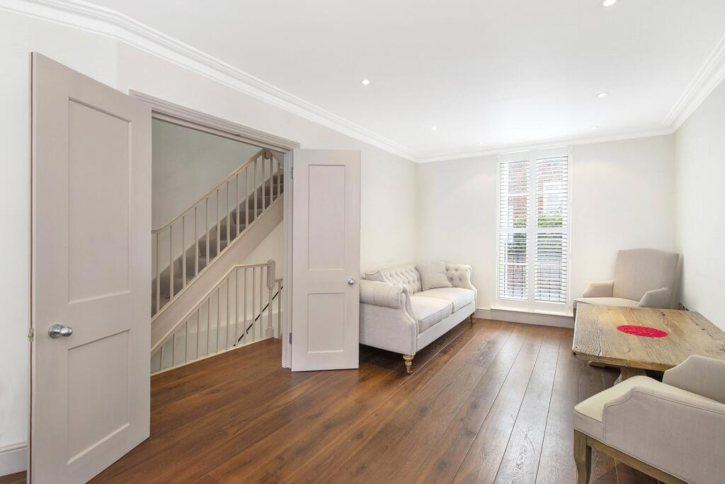 Abingdon Road, Kensington, London, W8